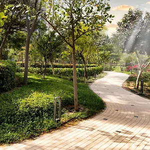 By Latinem Luxury 2br Cvr B1307 Near Burj Khalifa , دبي الإمارات العربية المتحدة